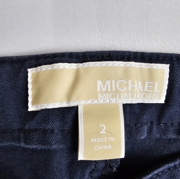 Michael Kors Size 2 Navy Blue Skinny Pants Gold Zippers - Picture 8 of 9